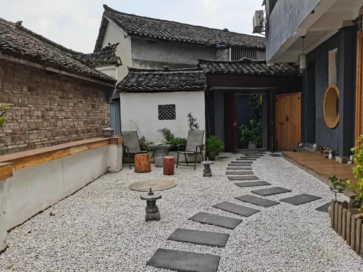 云起山居庭院观景民宿 Fenghuang Esterno foto